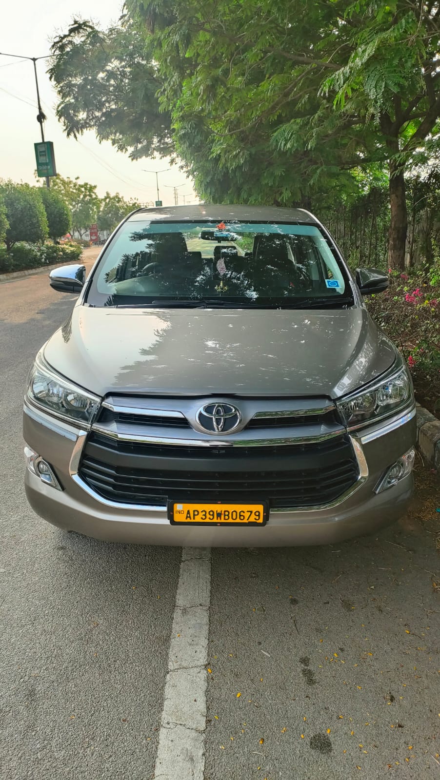 Innova Crysta